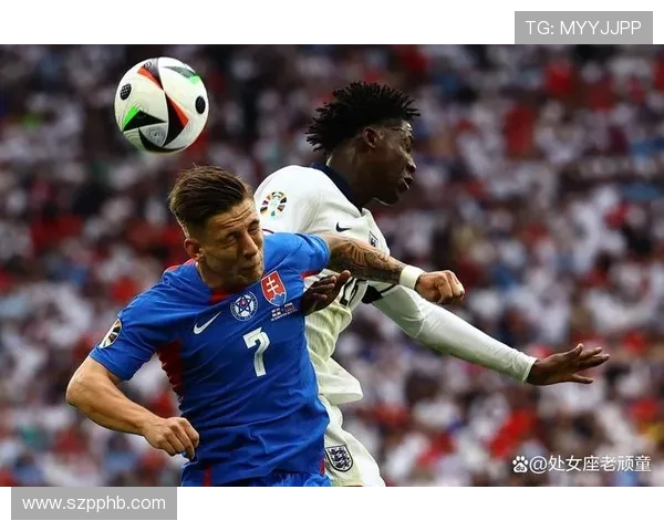 英超红白军团迎来新主帅，球队重塑辉煌之路值得关注。